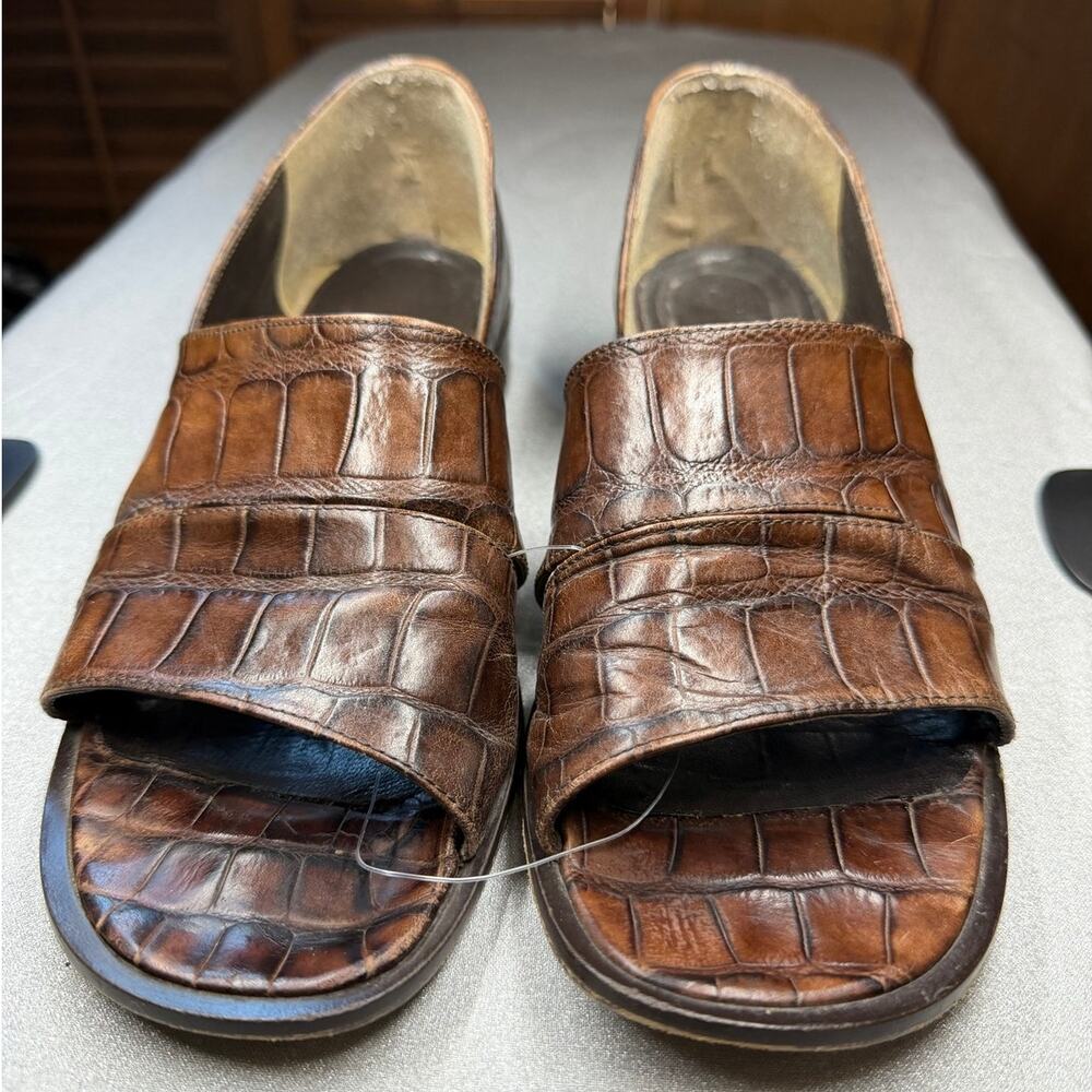 Vintage Vero Cuccio Italian Brown Croc Embossed Leather Open Toe Mules Size 4M